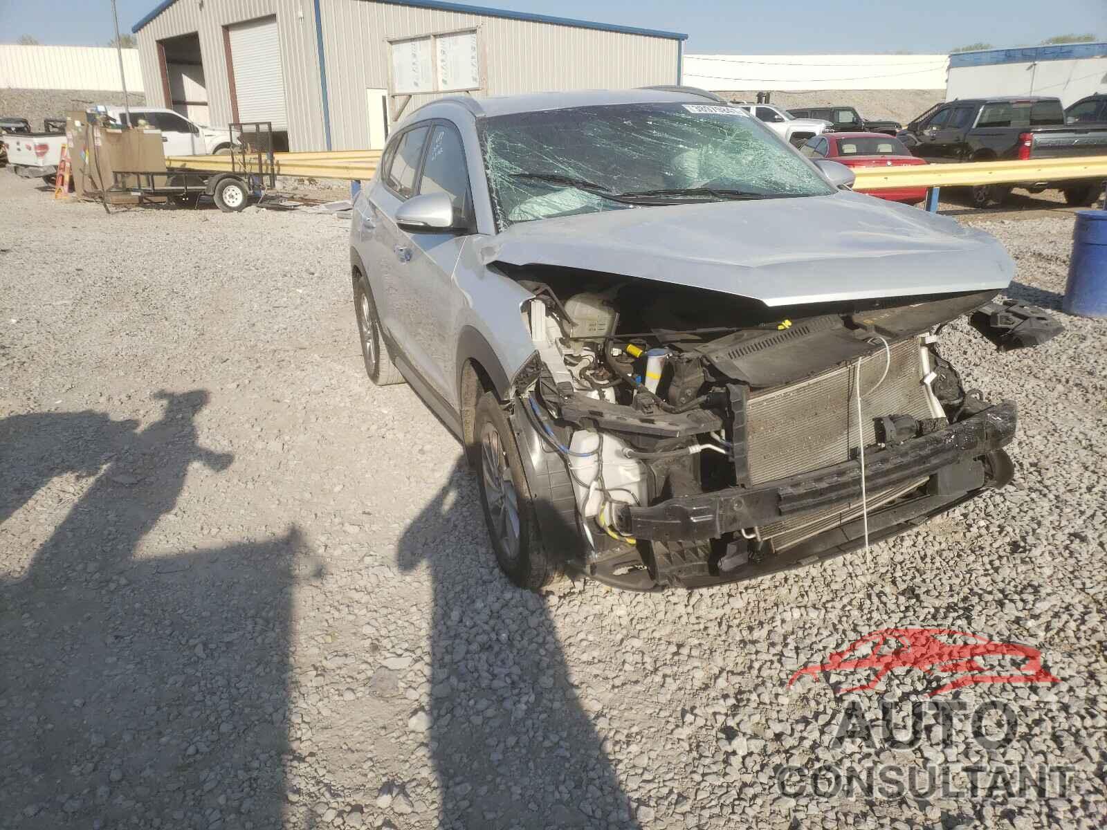 HYUNDAI TUCSON 2017 - KM8J33A40HU561619