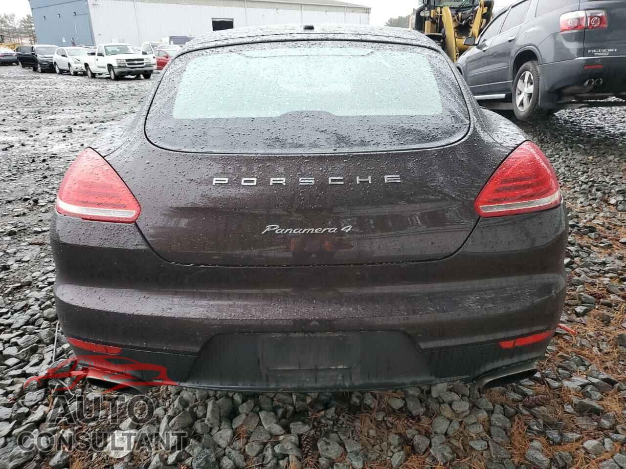 PORSCHE PANAMERA 2015 - WP0AA2A78FL000635