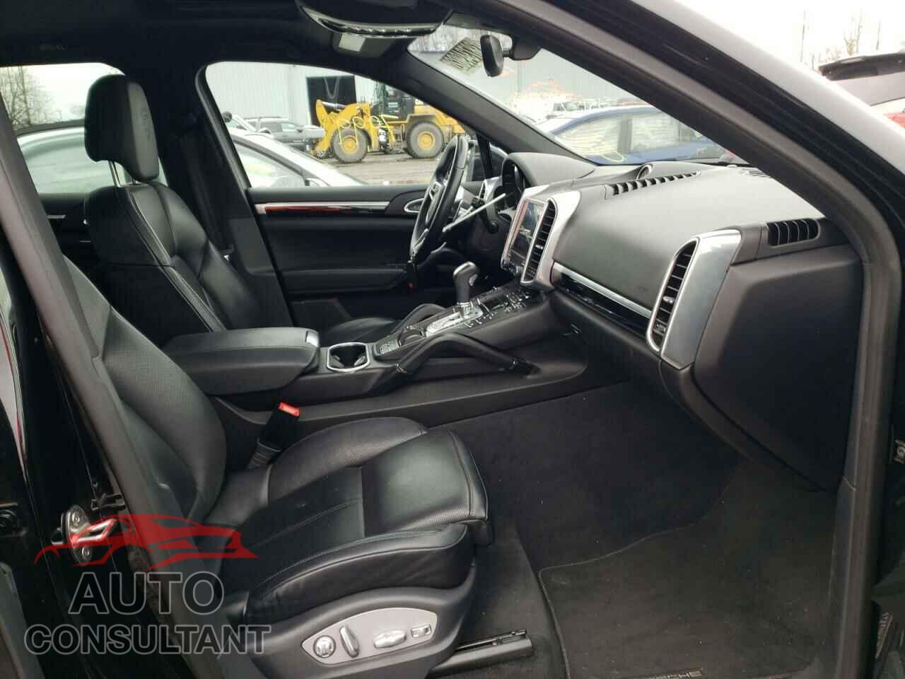 PORSCHE CAYENNE 2017 - WP1AA2A27HKA80280
