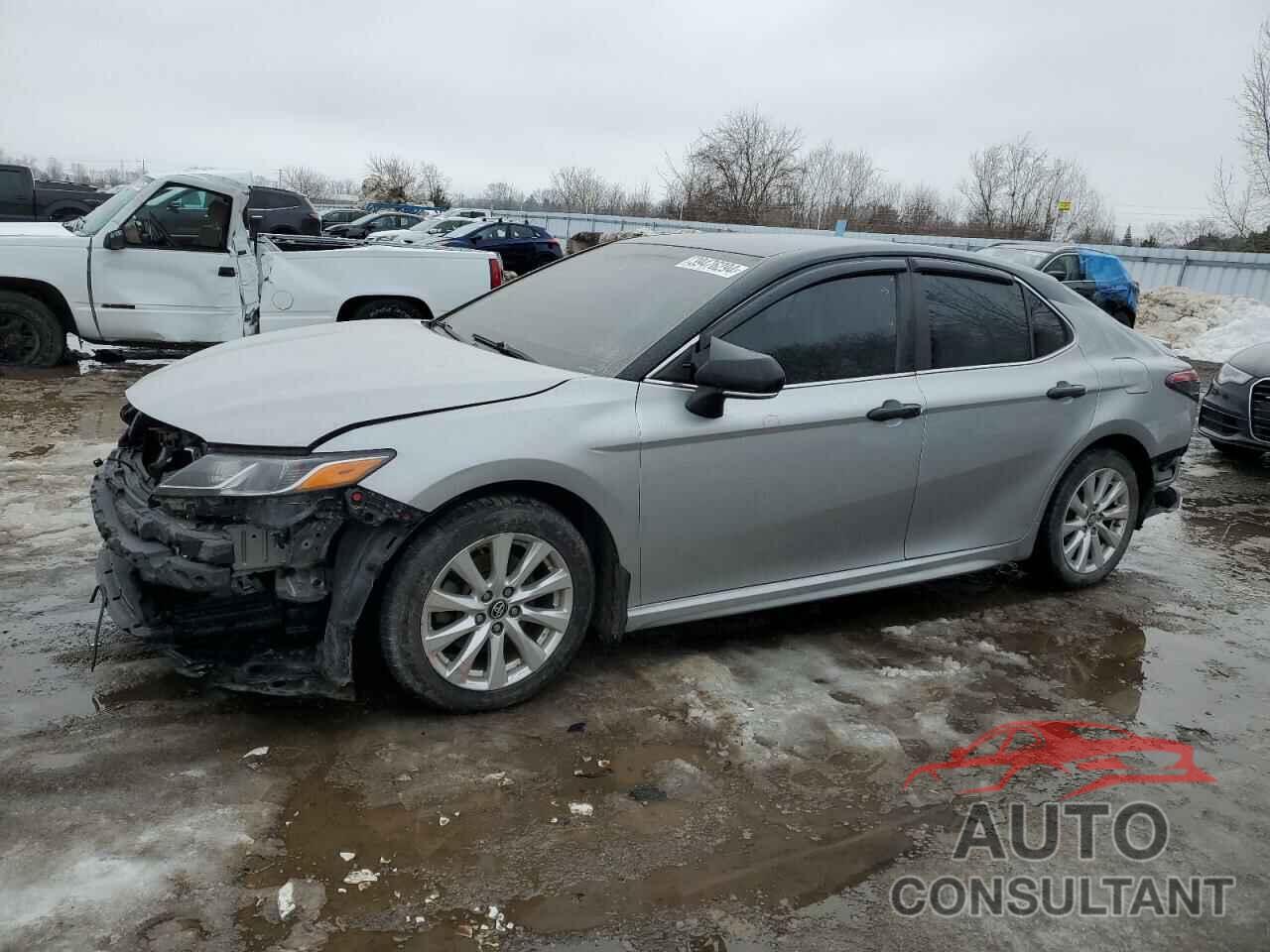 TOYOTA CAMRY 2018 - 4T1B11HK0JU016402
