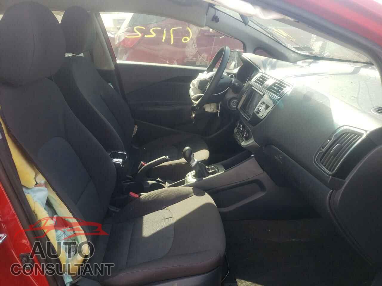 KIA RIO 2017 - KNADM4A38H6118325