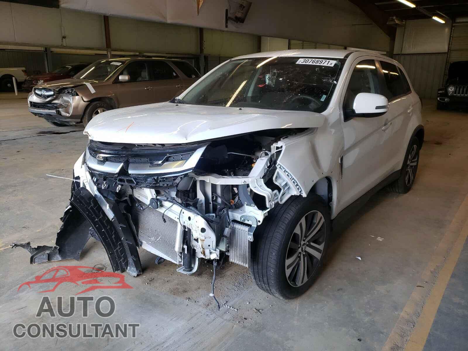 MITSUBISHI OUTLANDER 2020 - JA4AR3AUXLU018333