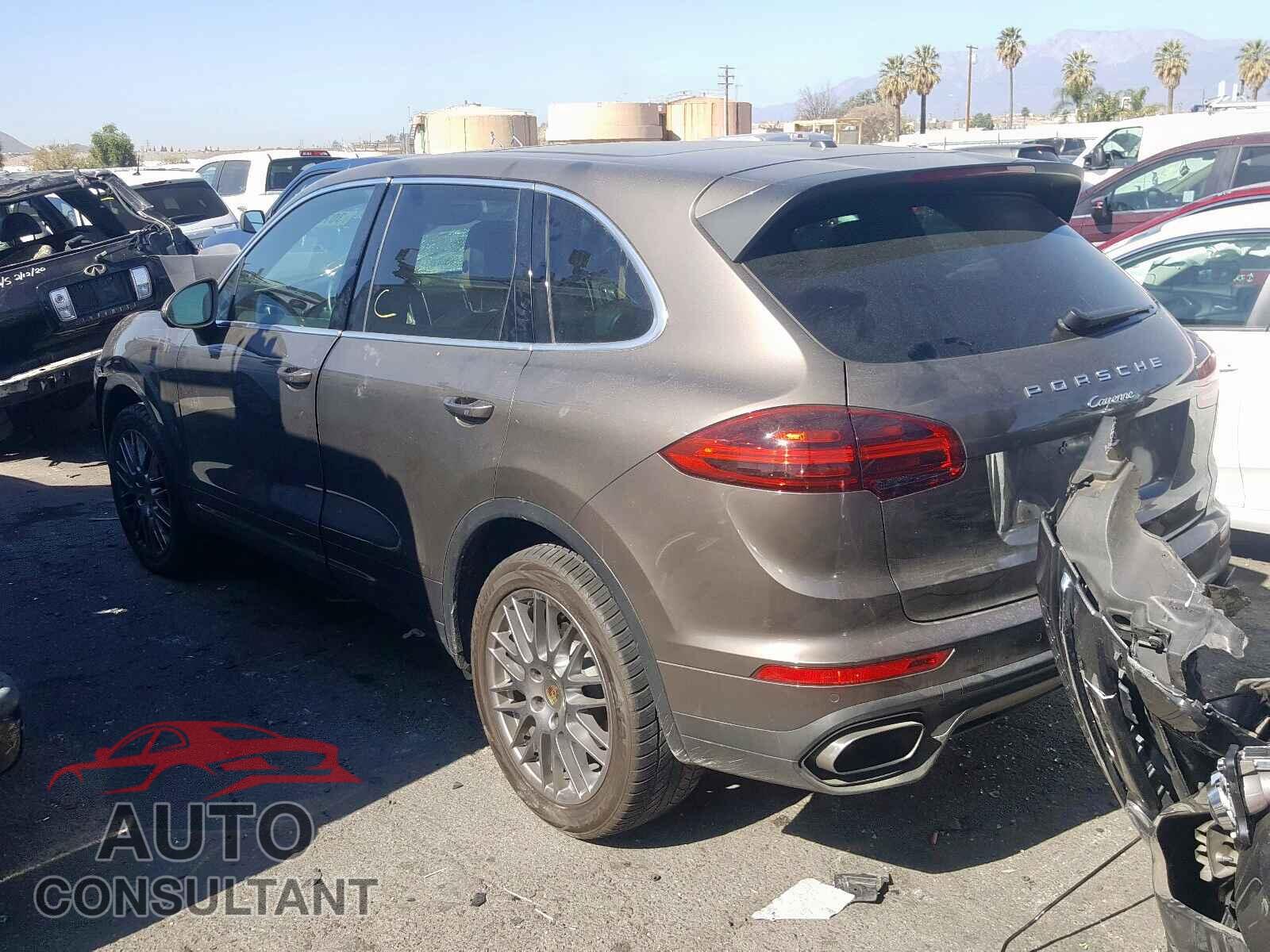 PORSCHE CAYENNE 2016 - WP1AA2A28GLA11042