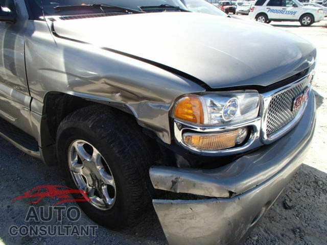 GMC DENALI 2002 - JM3KFBDMXM0418739