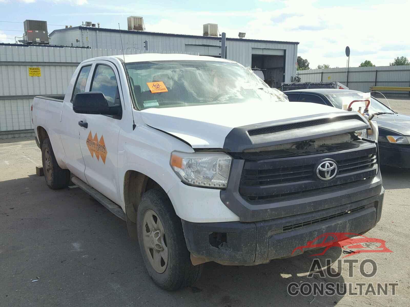 TOYOTA TUNDRA 2015 - 5TFUM5F18FX063429