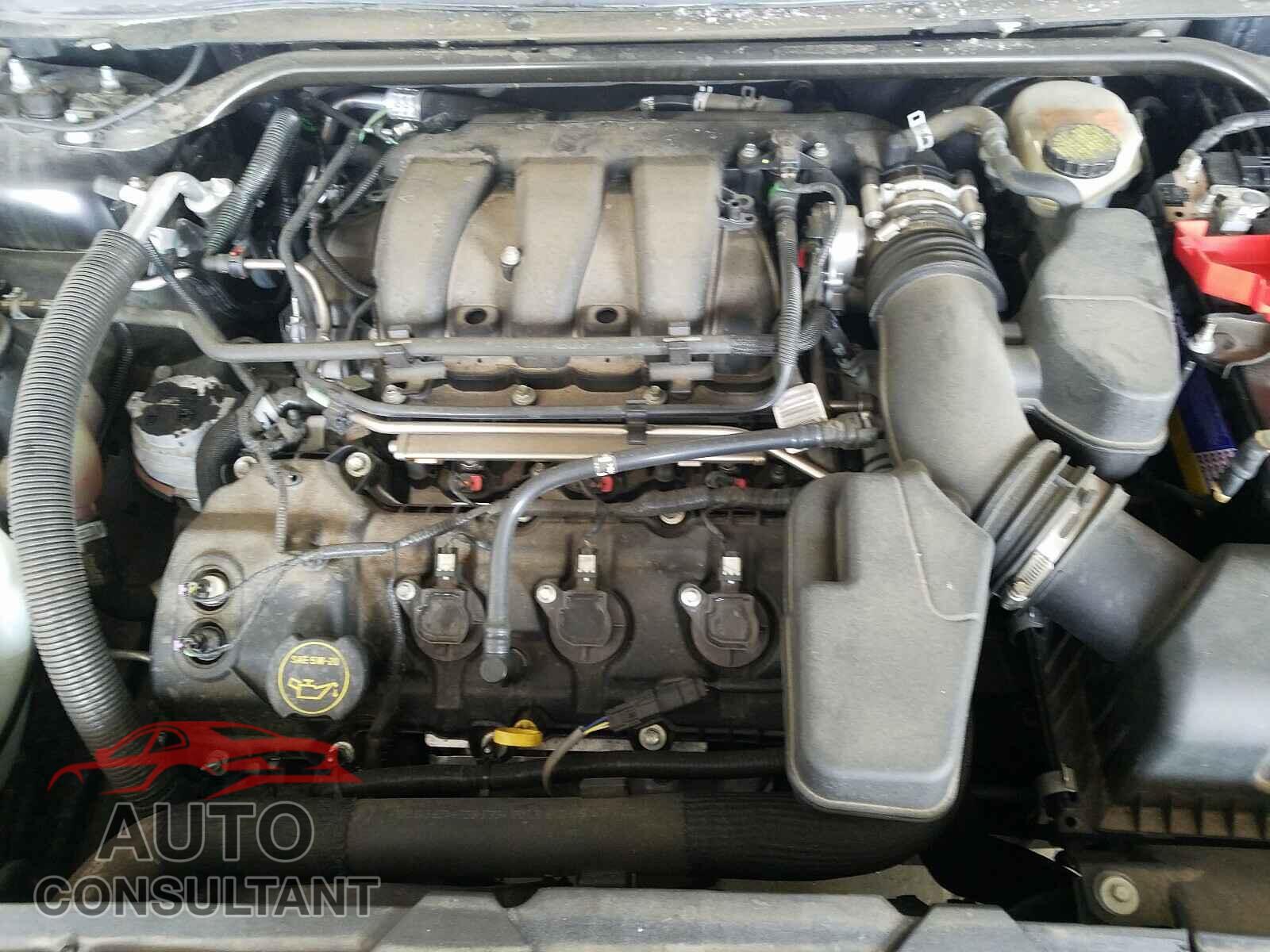 FORD TAURUS 2016 - 1FAHP2E89GG141455