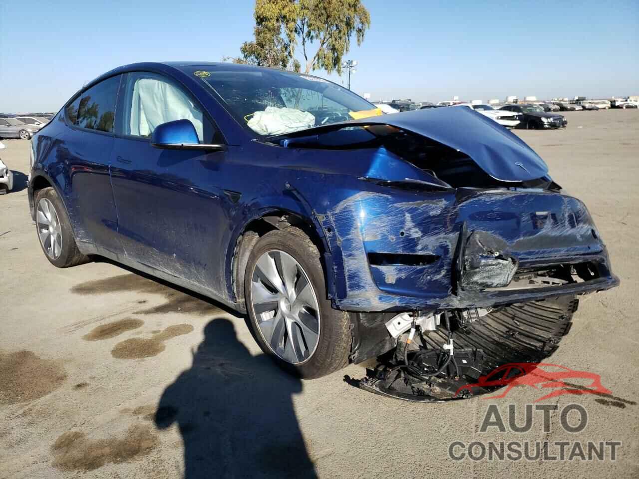TESLA MODEL Y 2020 - 5YFBURHEXGP513709