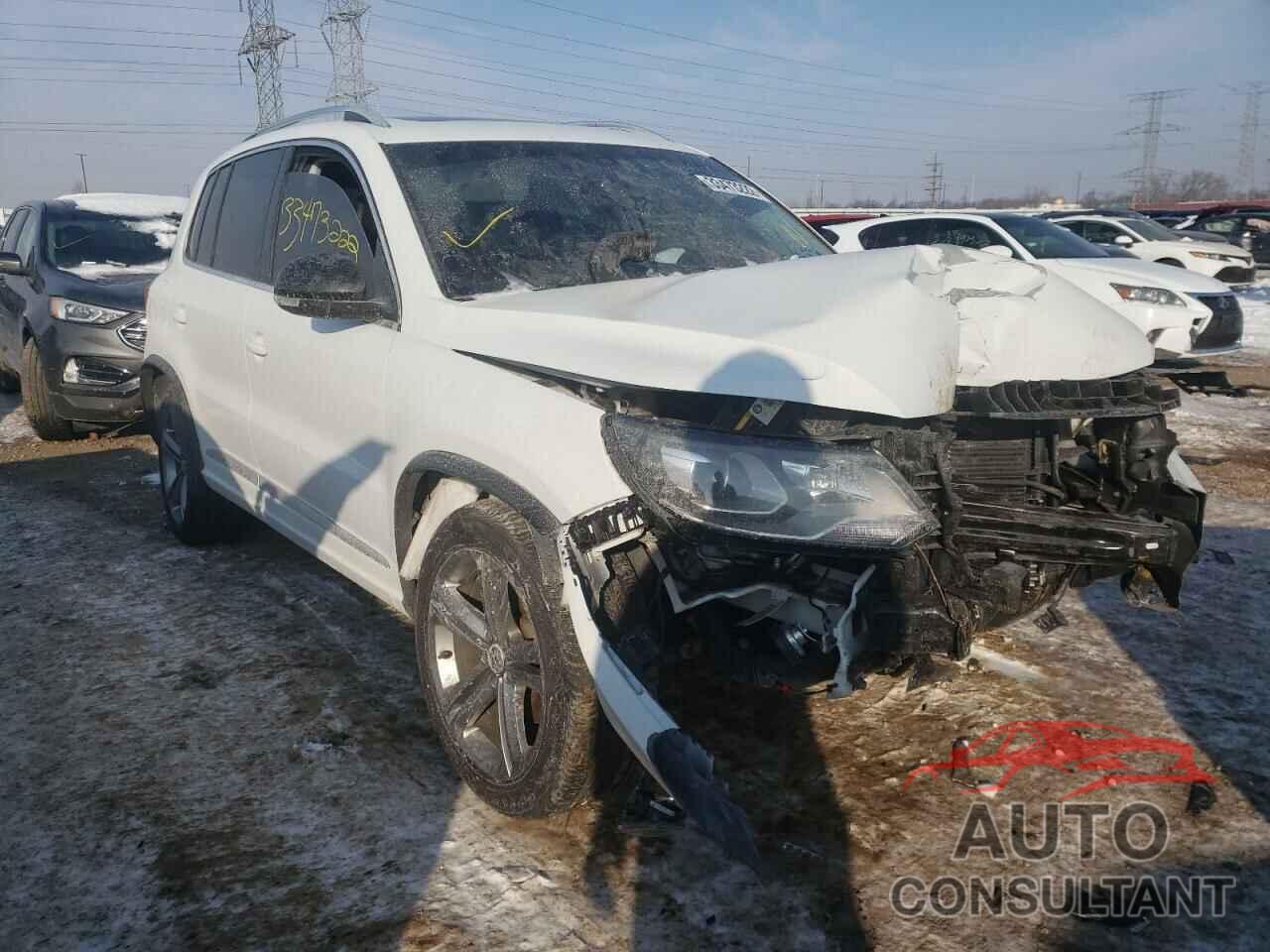 VOLKSWAGEN TIGUAN 2017 - WVGUV7AX7HK039591