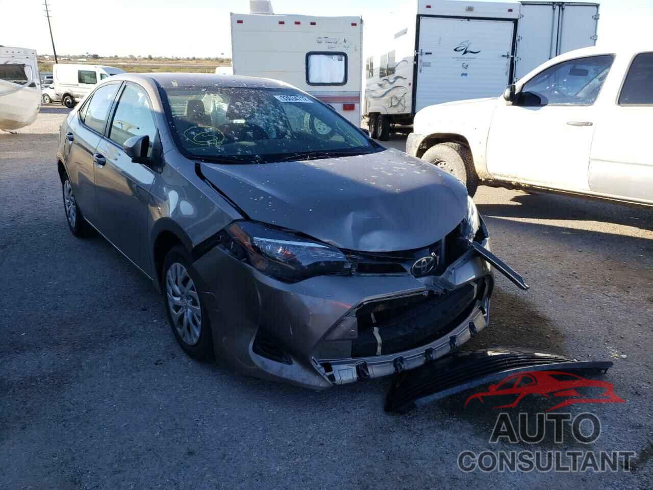 TOYOTA COROLLA 2018 - 5YFBURHE3JP768547