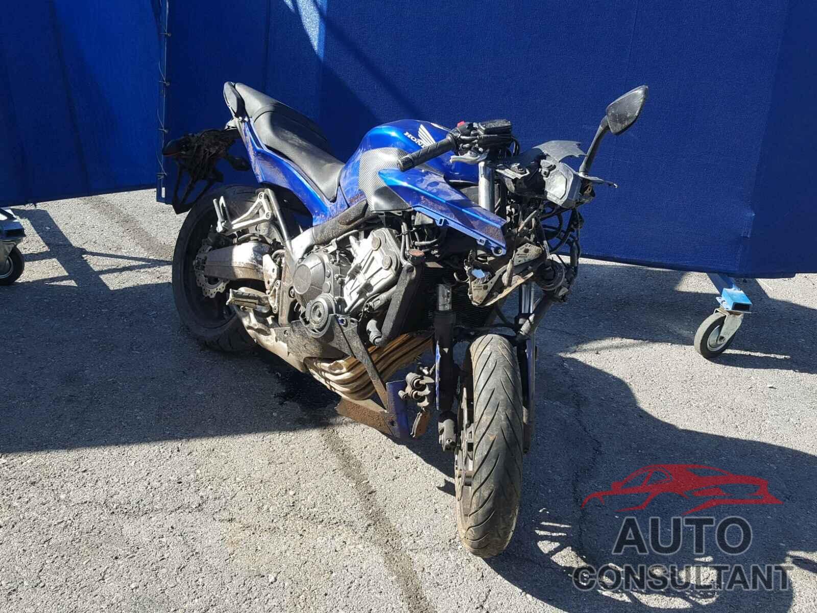 HONDA CBR CYCLE 2015 - MLHRC7401F5100215