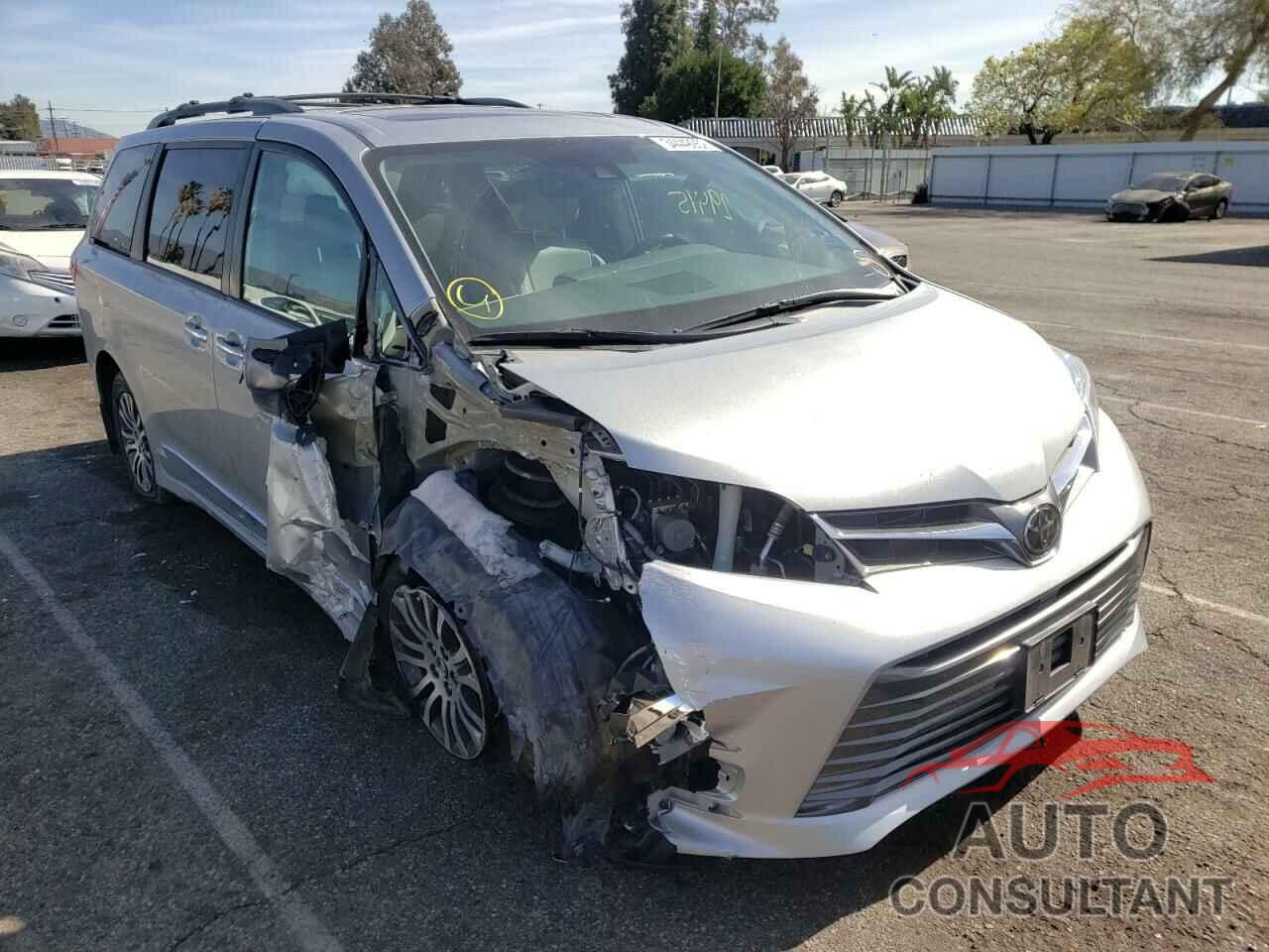 TOYOTA SIENNA 2019 - 5TDYZ3DC1KS015394