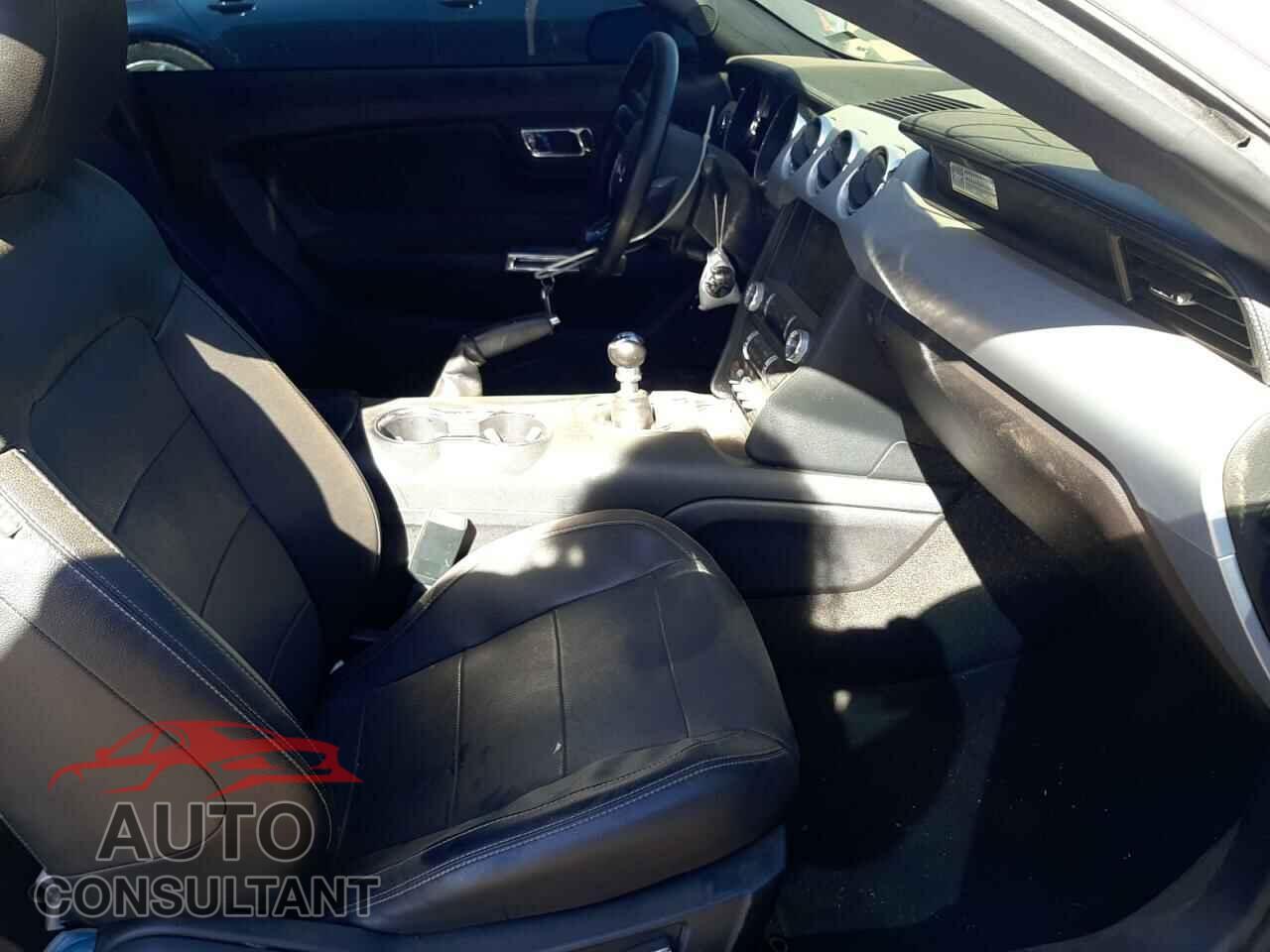 FORD MUSTANG 2017 - 1FA6P8CF1H5323742
