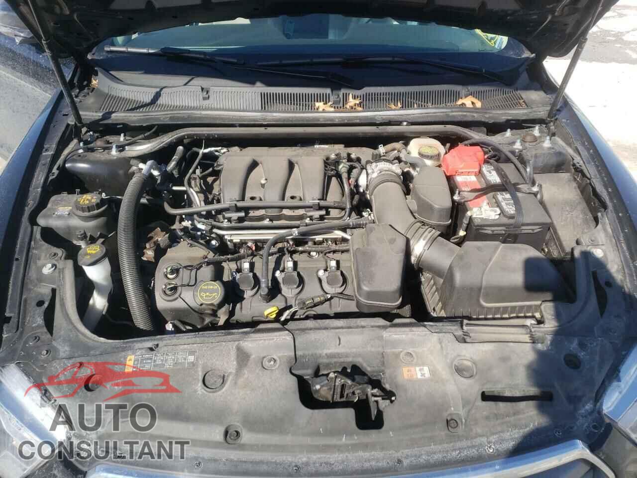 FORD TAURUS 2017 - 1FAHP2D88HG128764