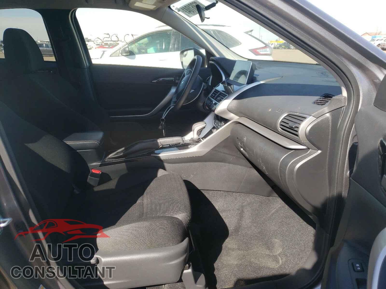 MITSUBISHI ECLIPSE 2018 - JA4AT4AA1JZ048284