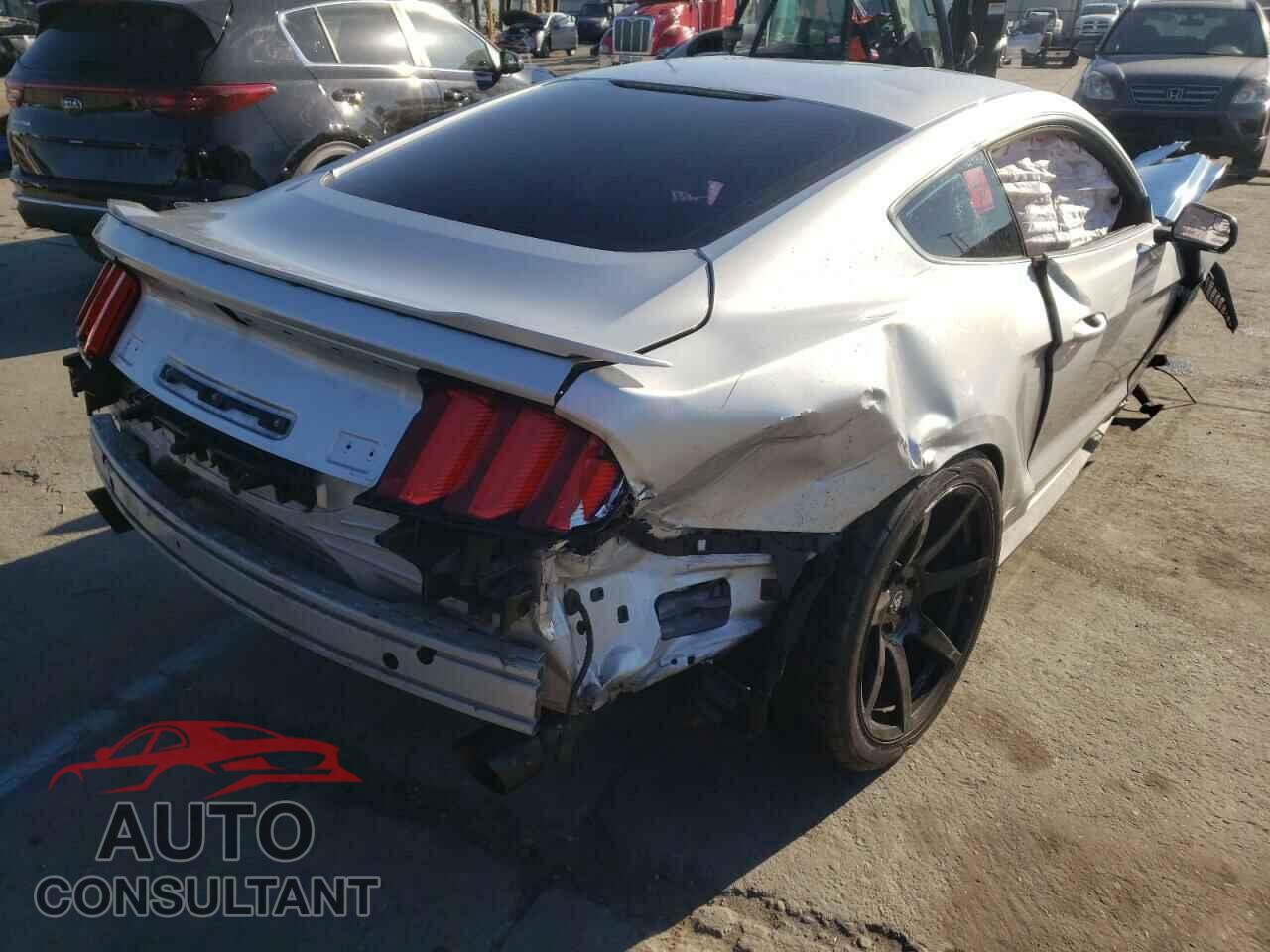 FORD MUSTANG 2017 - 1FA6P8CF8H5257139