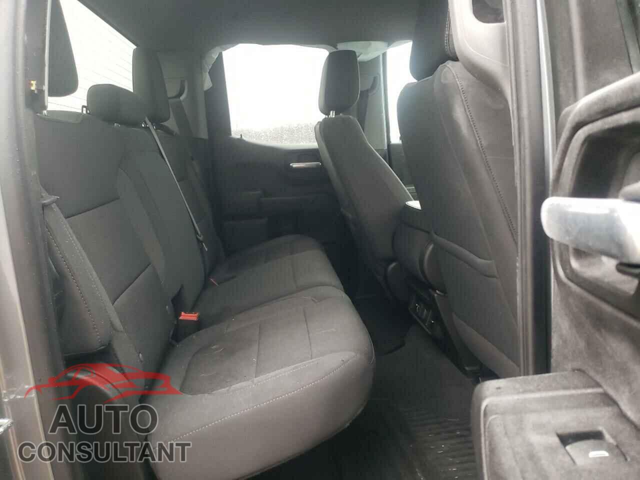 CHEVROLET SILVERADO 2020 - 1GCRYDED2LZ314204