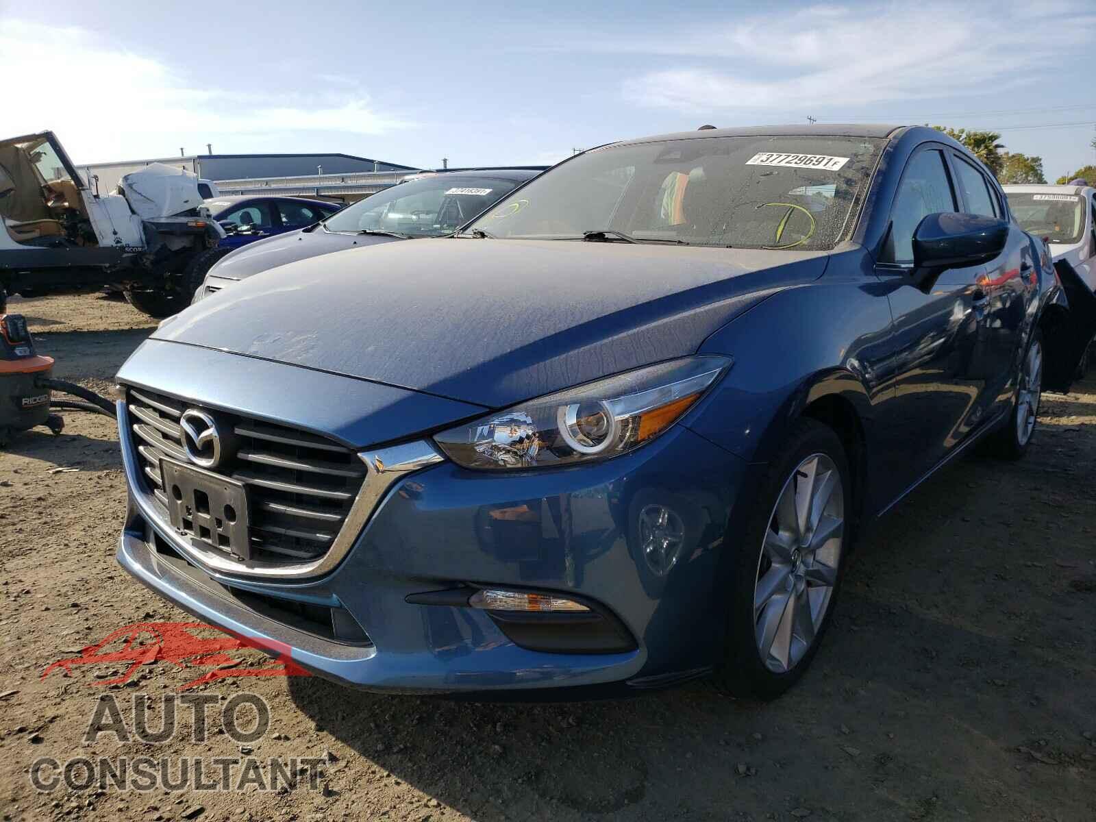 MAZDA 3 2017 - 3MZBN1L33HM128079