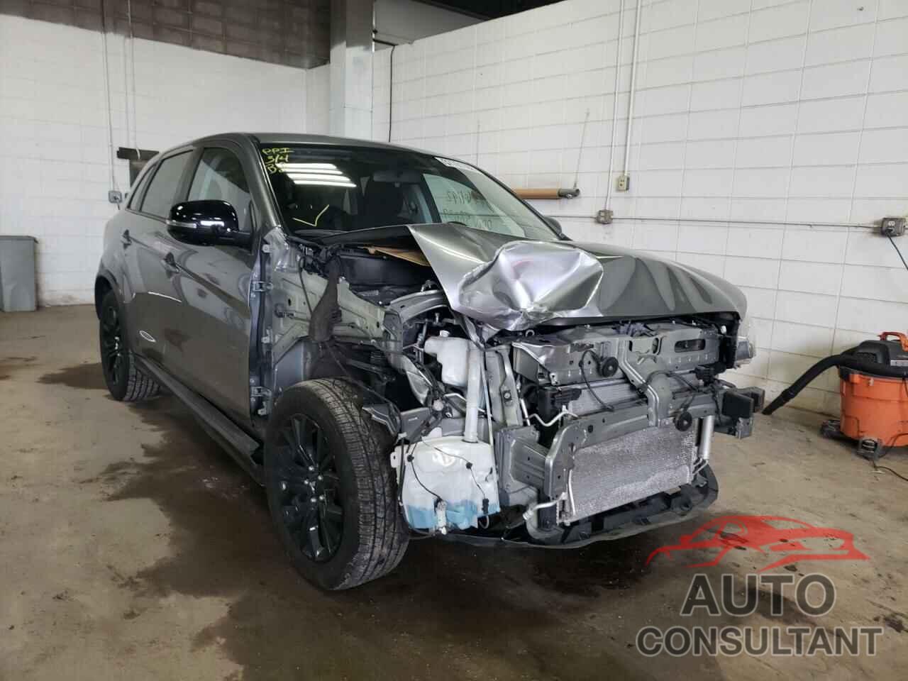 MITSUBISHI OUTLANDER 2018 - JA4AR3AU2JZ021257