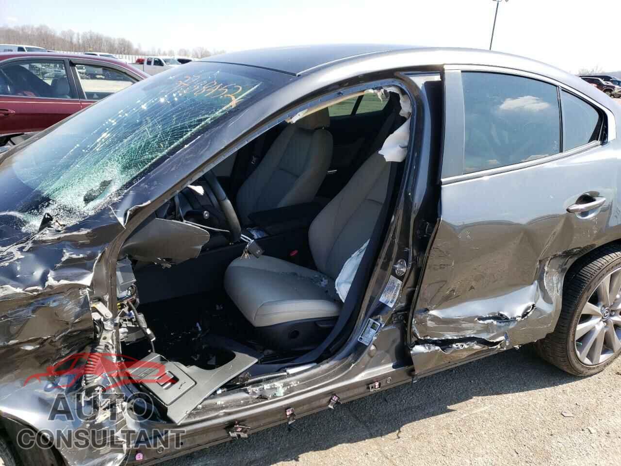 MAZDA 3 2019 - JM1BPBAMXK1116966