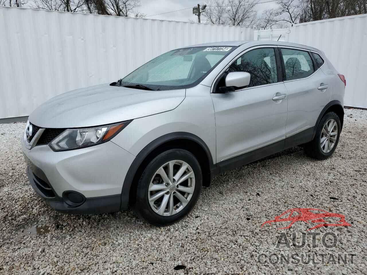 NISSAN ROGUE 2018 - JN1BJ1CR9JW202634