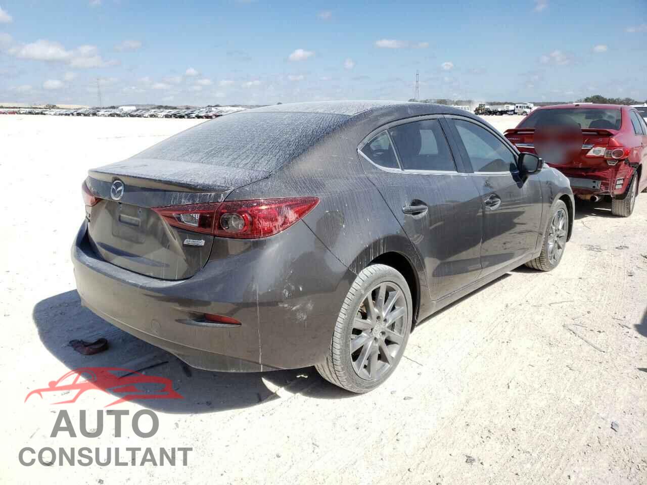 MAZDA 3 2018 - 3MZBN1V34JM178718