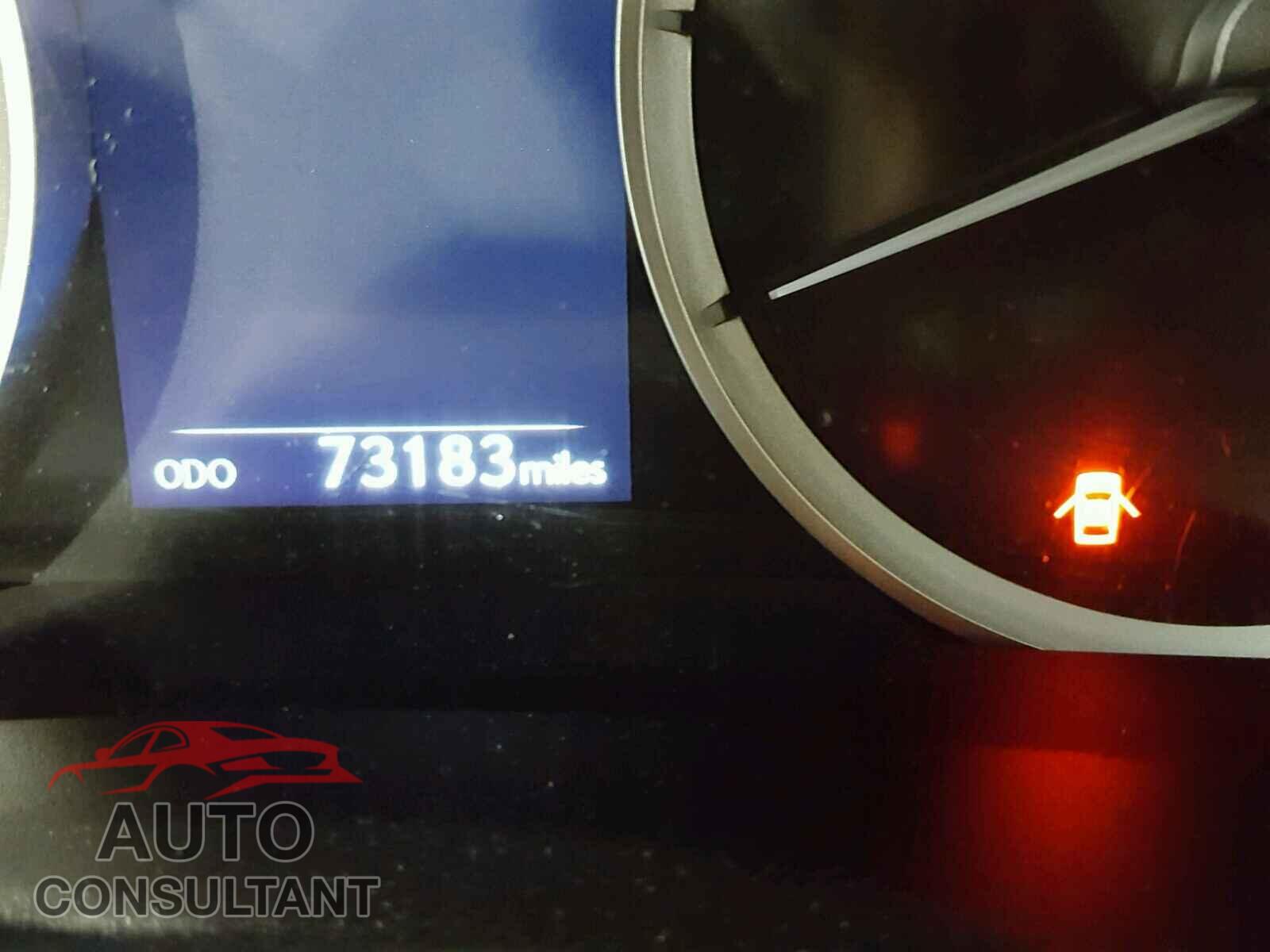 LEXUS IS250 2015 - JTHCF1D25F5015827
