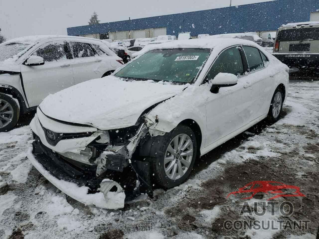 TOYOTA CAMRY 2018 - 4T1B11HK7JU037909