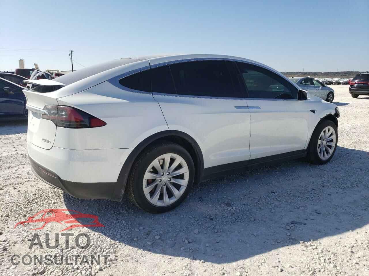 TESLA MODEL X 2018 - 5YJXCBE41JF142955