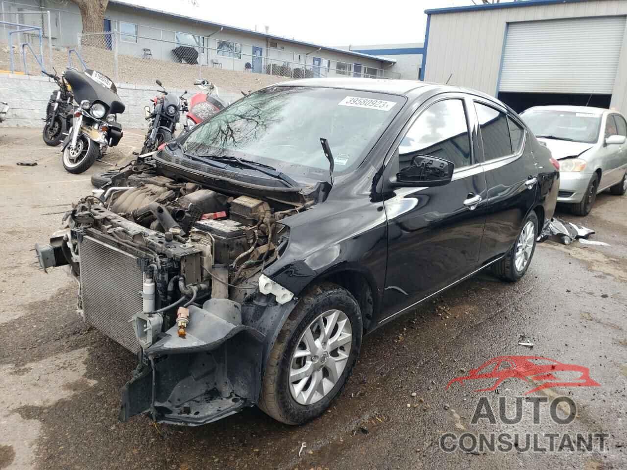 NISSAN VERSA 2018 - 3N1CN7AP1JL856479