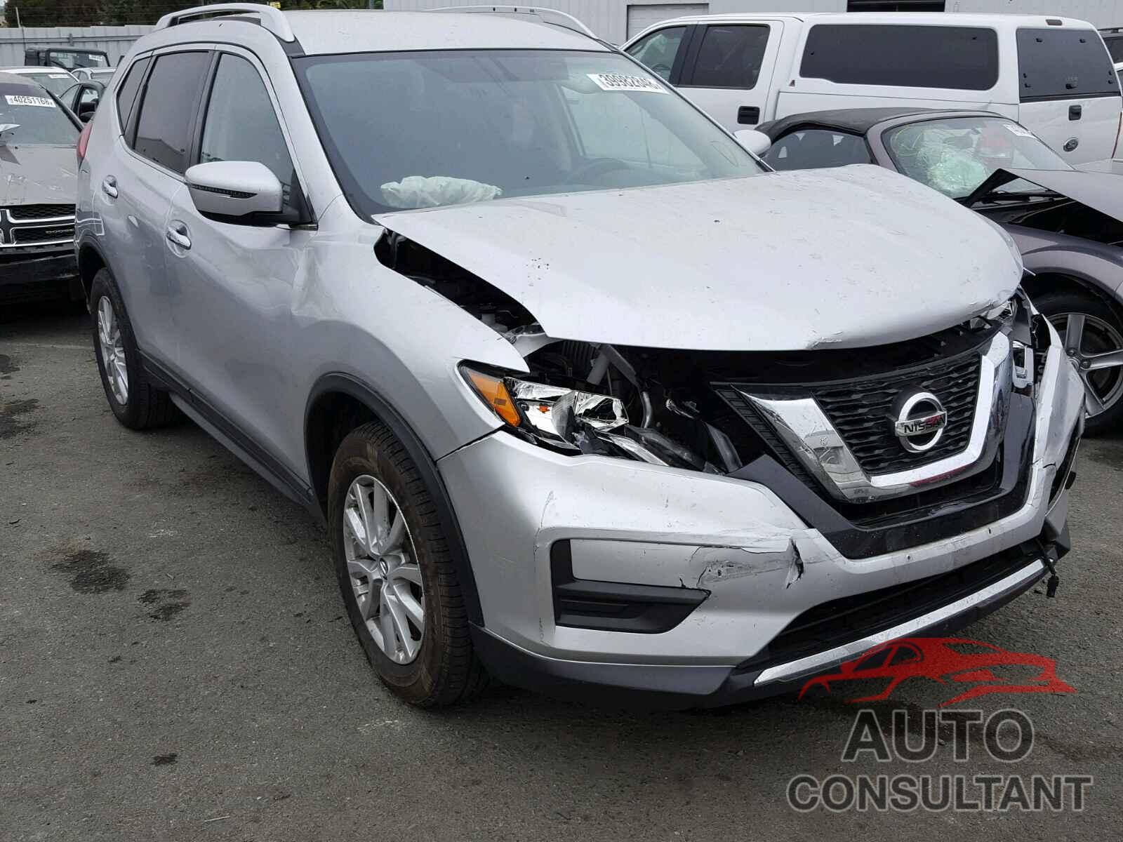 NISSAN ROGUE S 2017 - KNMAT2MT1HP513854