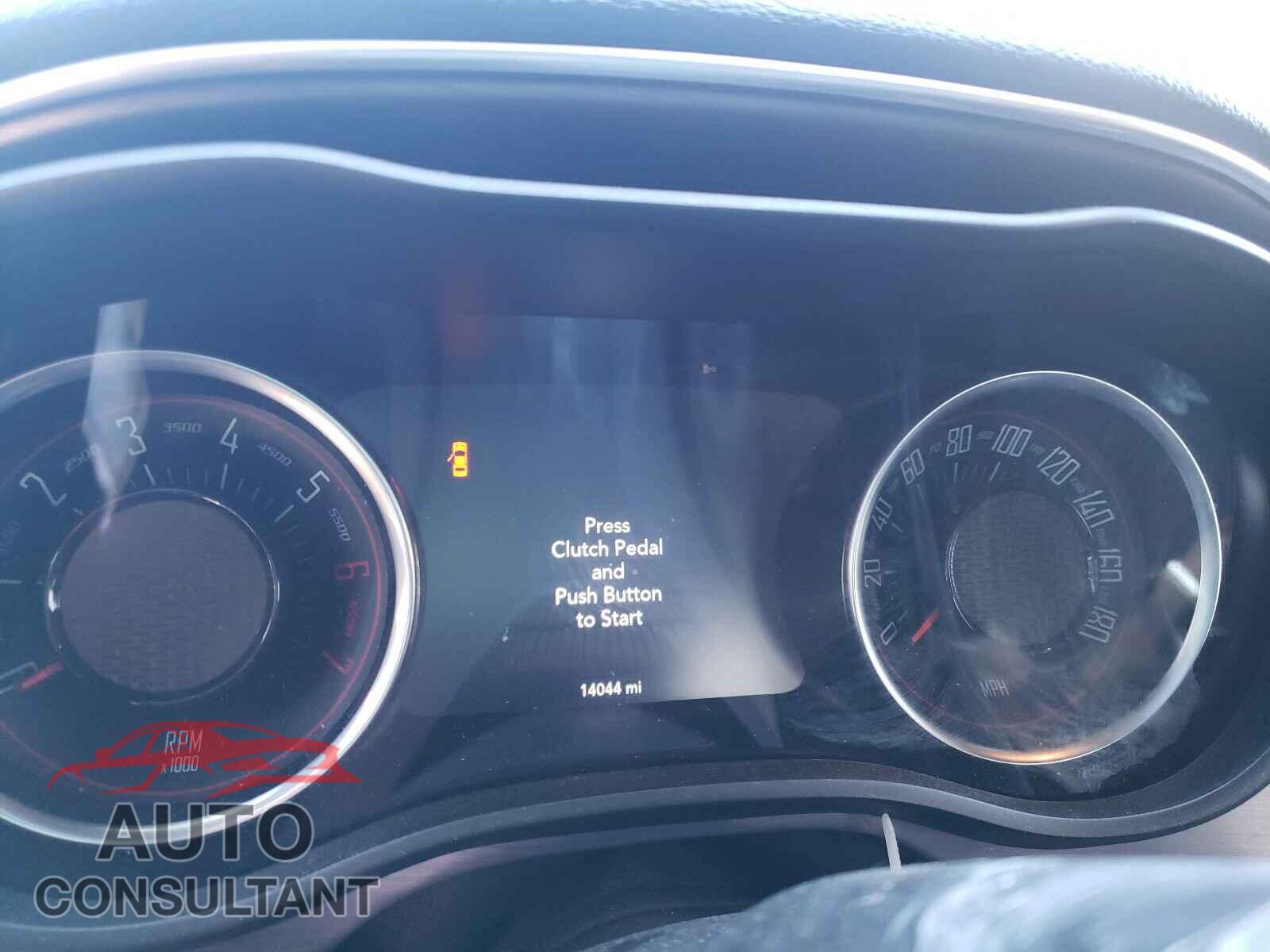 DODGE CHALLENGER 2018 - 2C3CDZFJ5JH178705