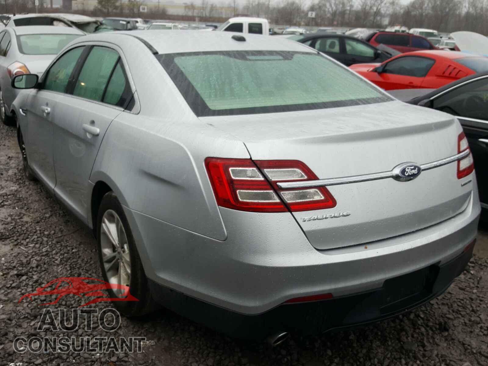 FORD TAURUS 2017 - 1FAHP2D85HG111212