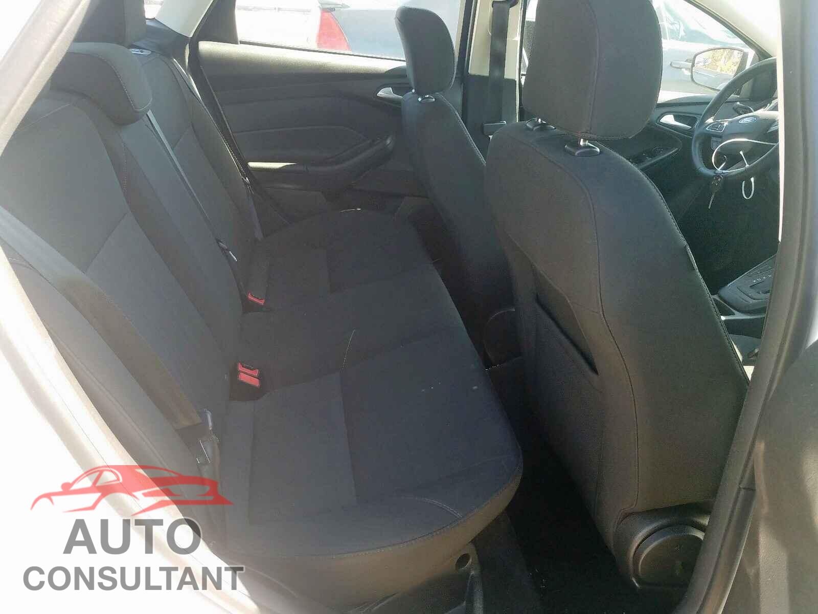 FORD FOCUS 2017 - 1FADP3FE3HL346447