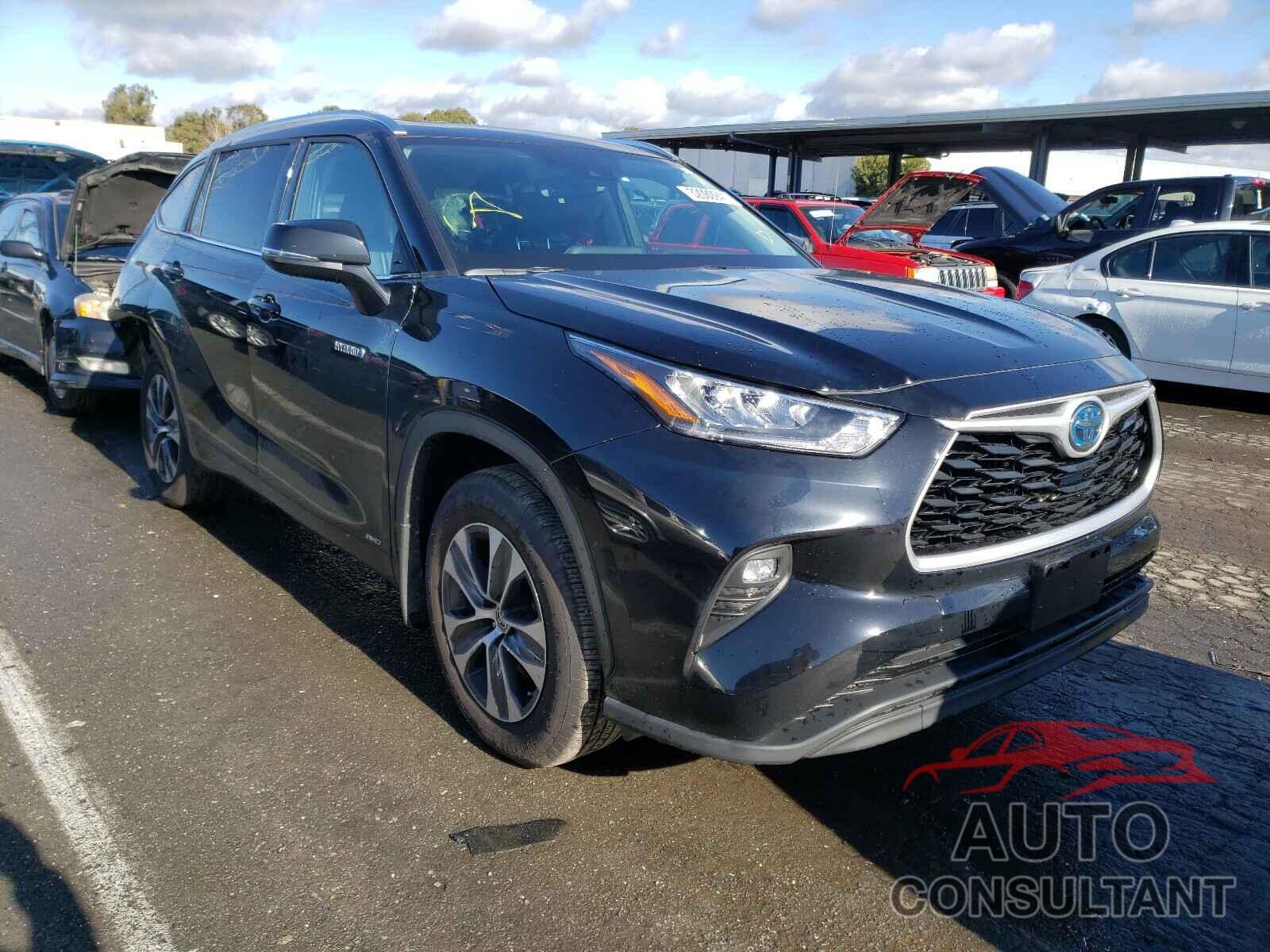 TOYOTA HIGHLANDER 2020 - 5TDHBRCH7LS513136