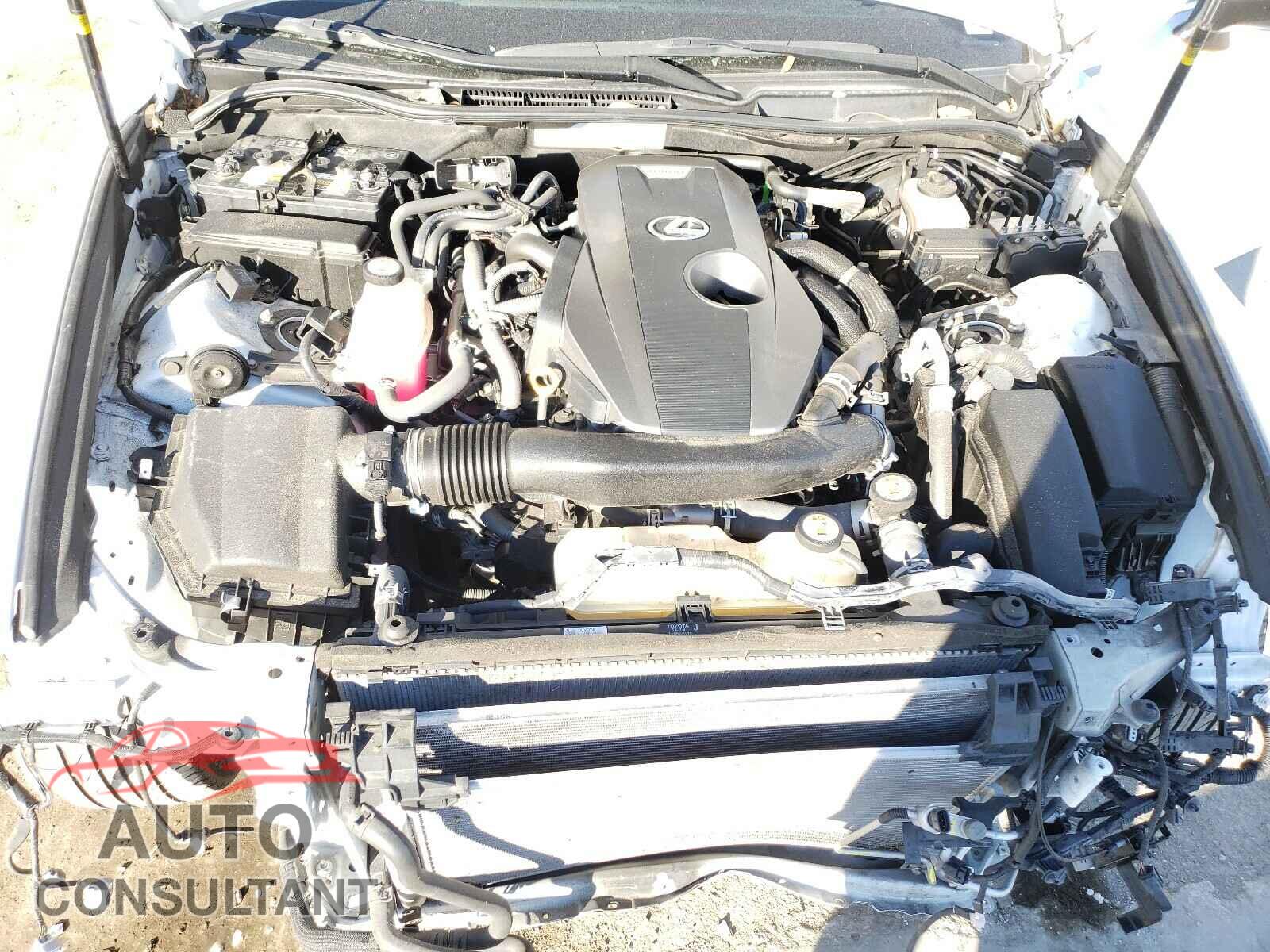 LEXUS IS 2017 - JTHBA1D21H5054671