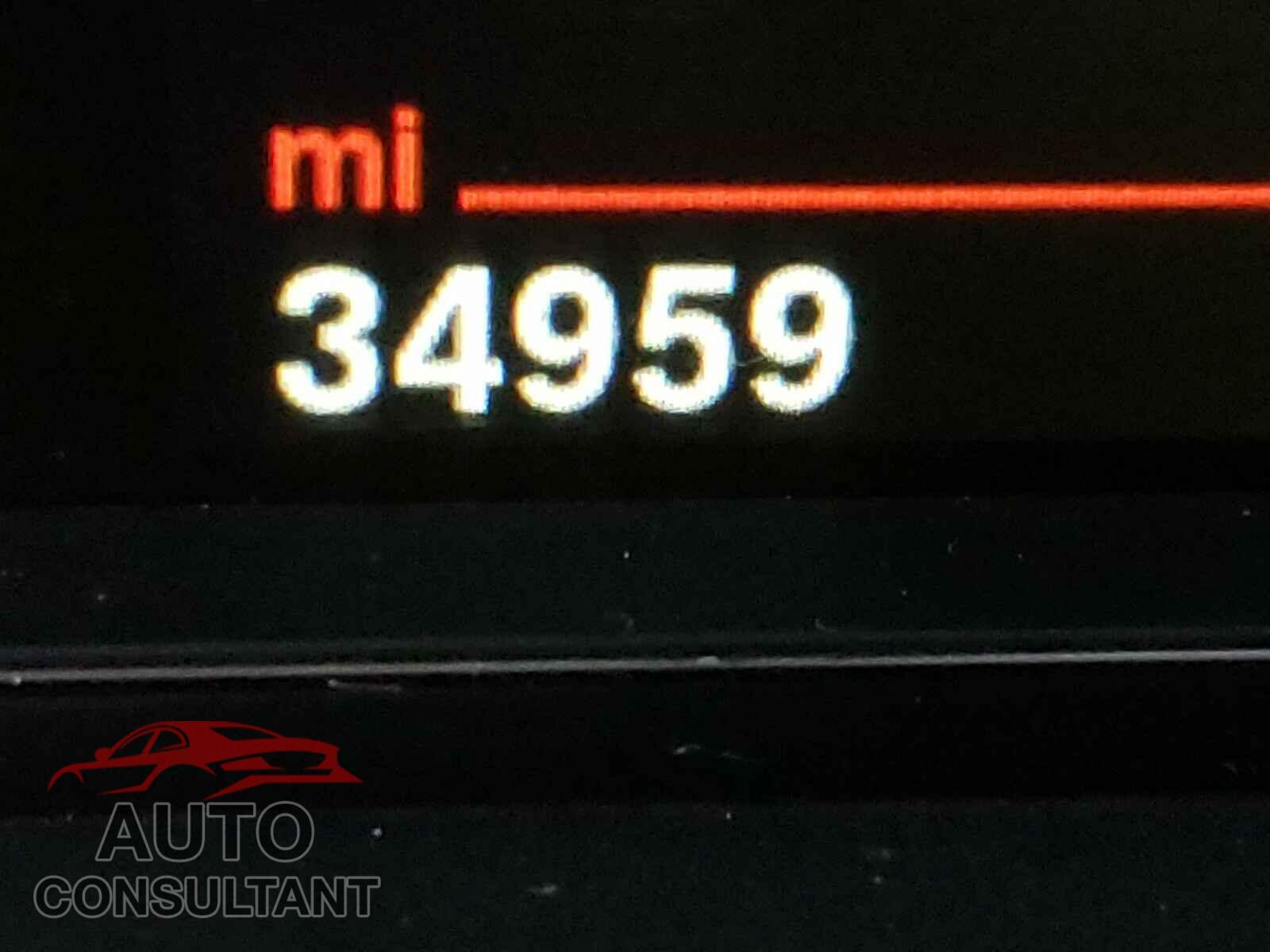 BMW 3 SERIES 2016 - WBA8E1G53GNU11995