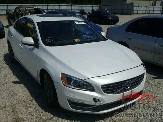 VOLVO S60 2015 - YV149MFM7F1334533