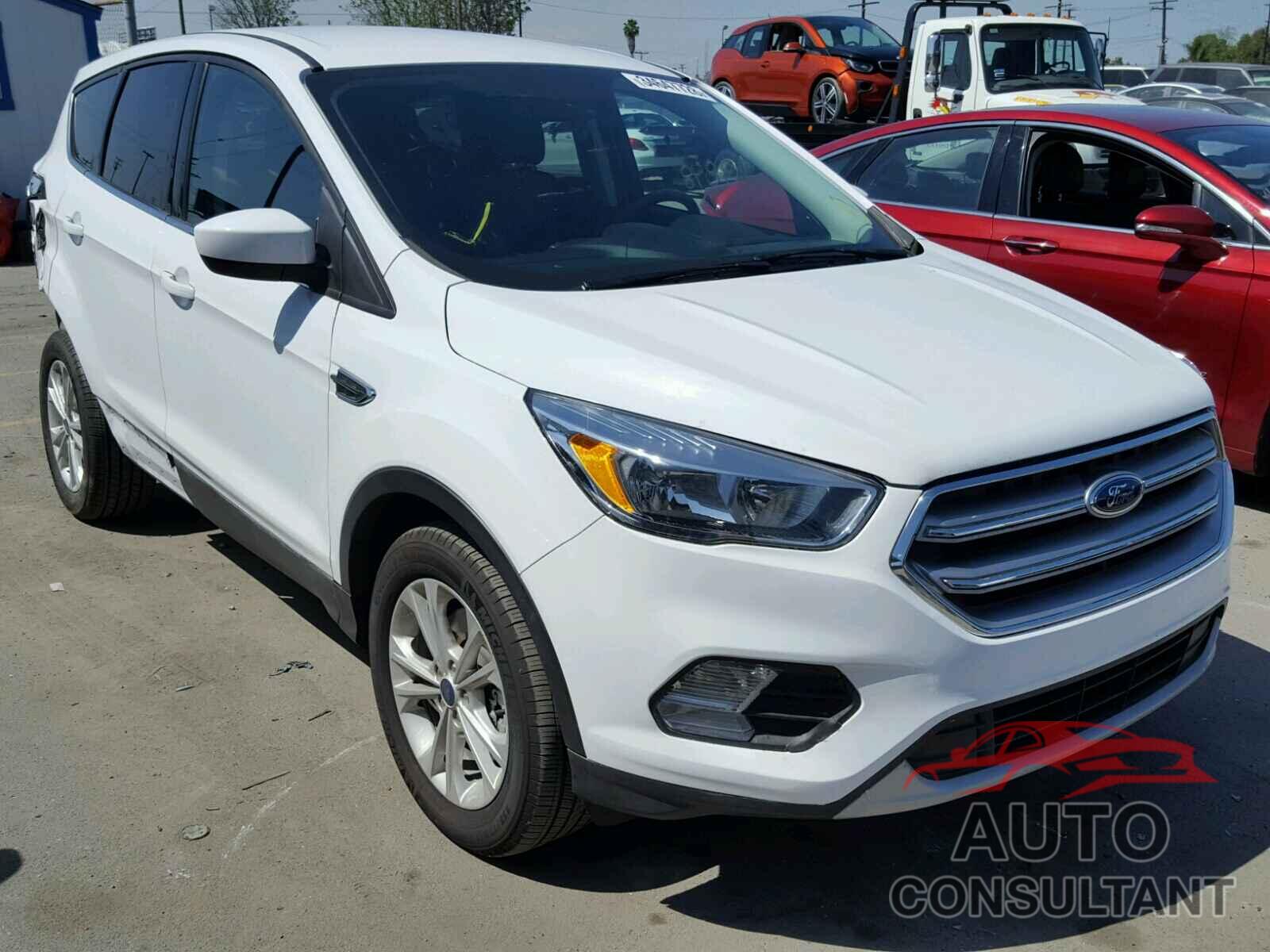 FORD ESCAPE 2017 - 1FMCU0G91HUC89203