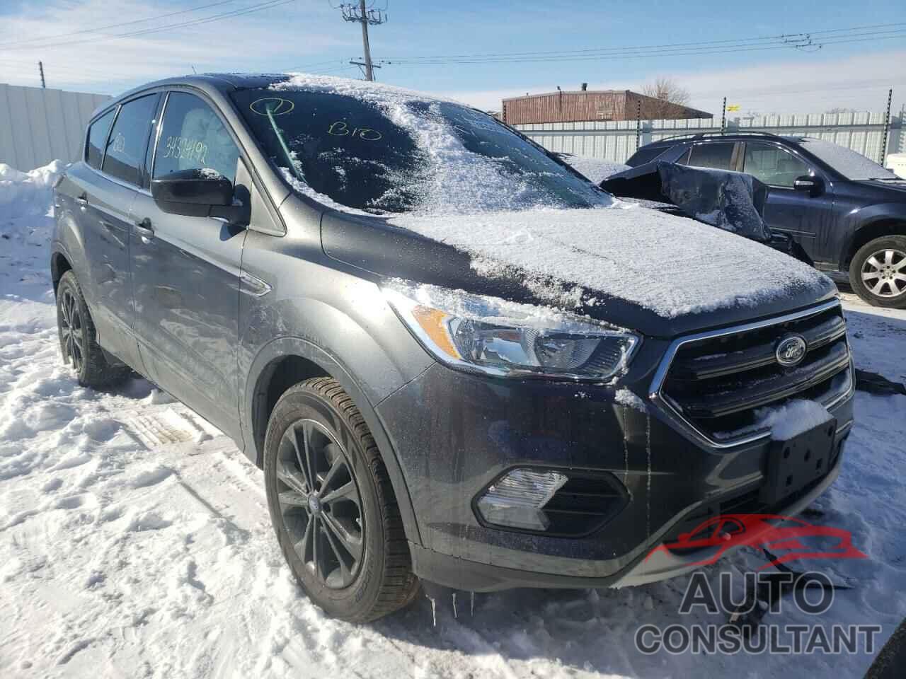 FORD ESCAPE 2017 - 1FMCU0GD7HUA82531