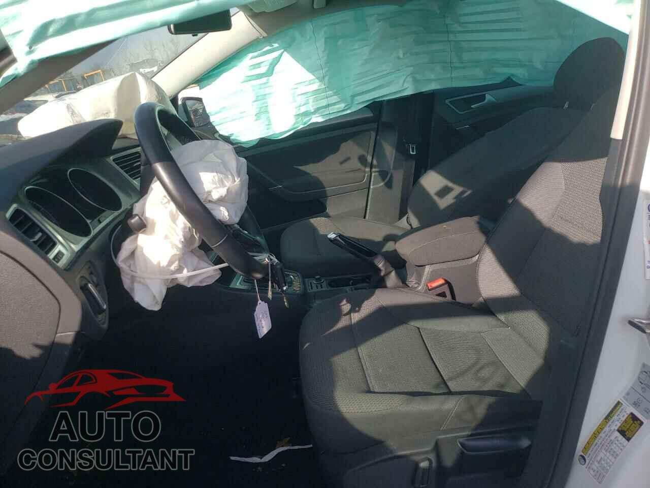 VOLKSWAGEN GOLF 2017 - 3VW217AU2HM071738