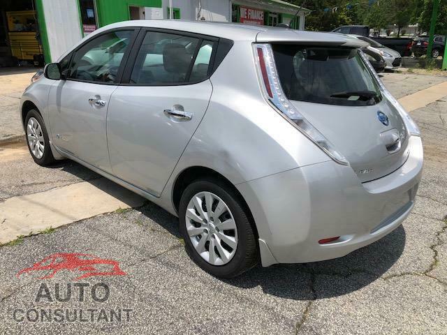 NISSAN LEAF 2015 - 1N4AZ0CP2FC318301