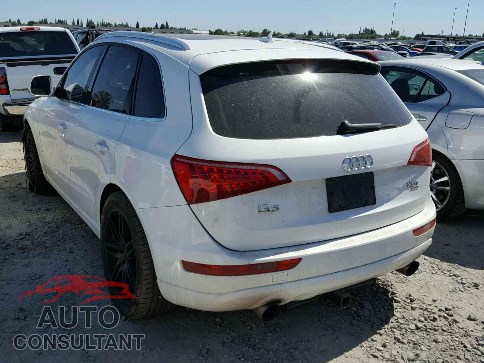 AUDI Q5 2011 - WA1CFAFP2BA047608