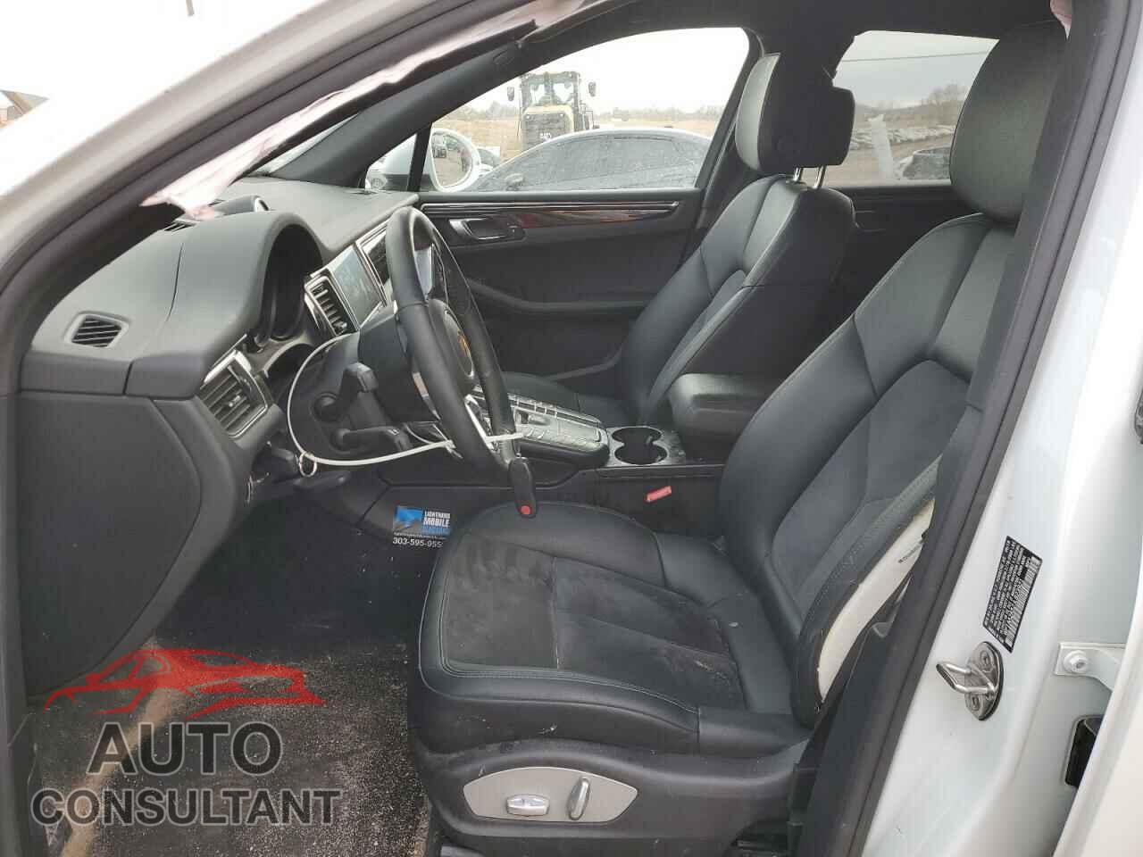 PORSCHE MACAN 2018 - WP1AA2A52JLB23921