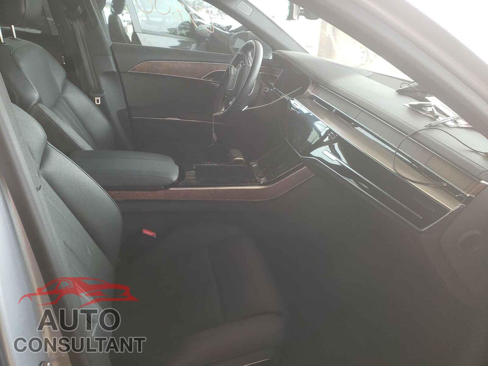 AUDI A8 2019 - WAU8DAF84KN017784