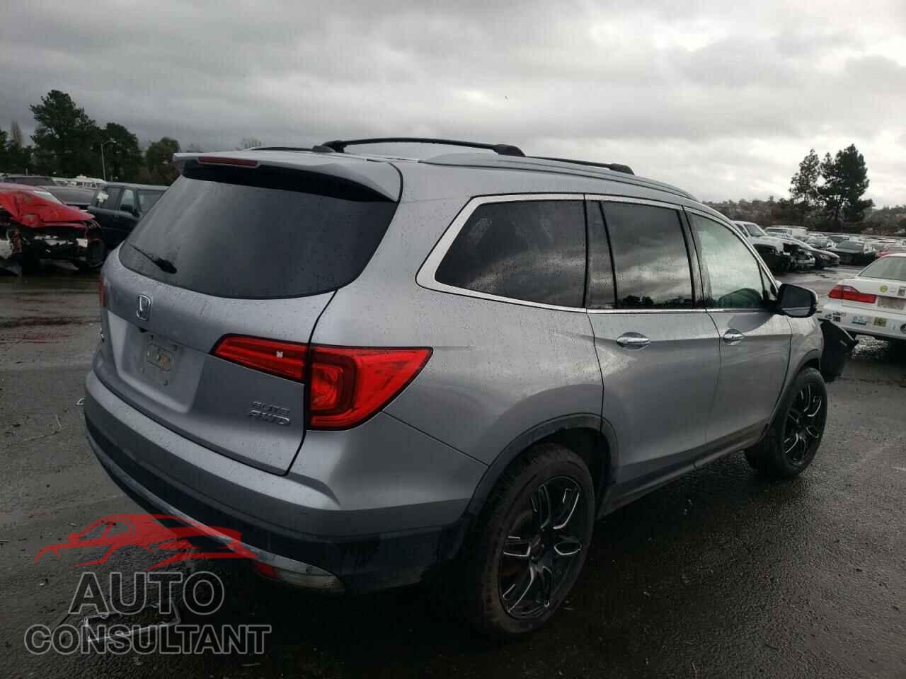 HONDA PILOT 2016 - 5FNYF6H00GB040048