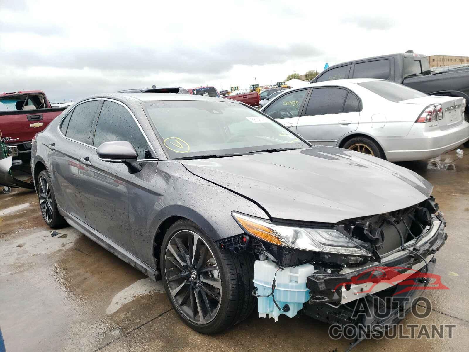 TOYOTA CAMRY 2018 - 4T1B61HK4JU122014