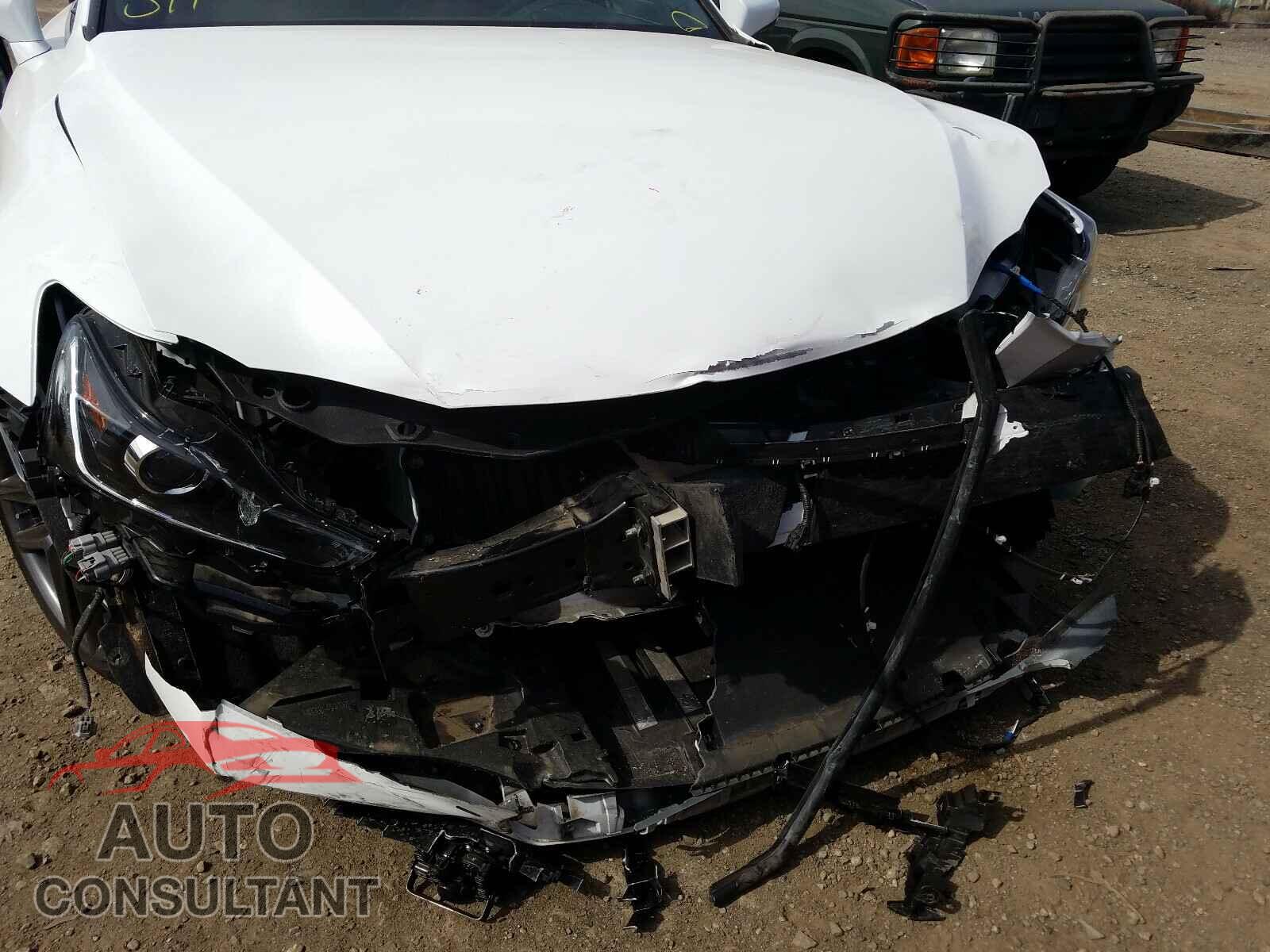 LEXUS IS 2020 - JTHGA1D21L5103883