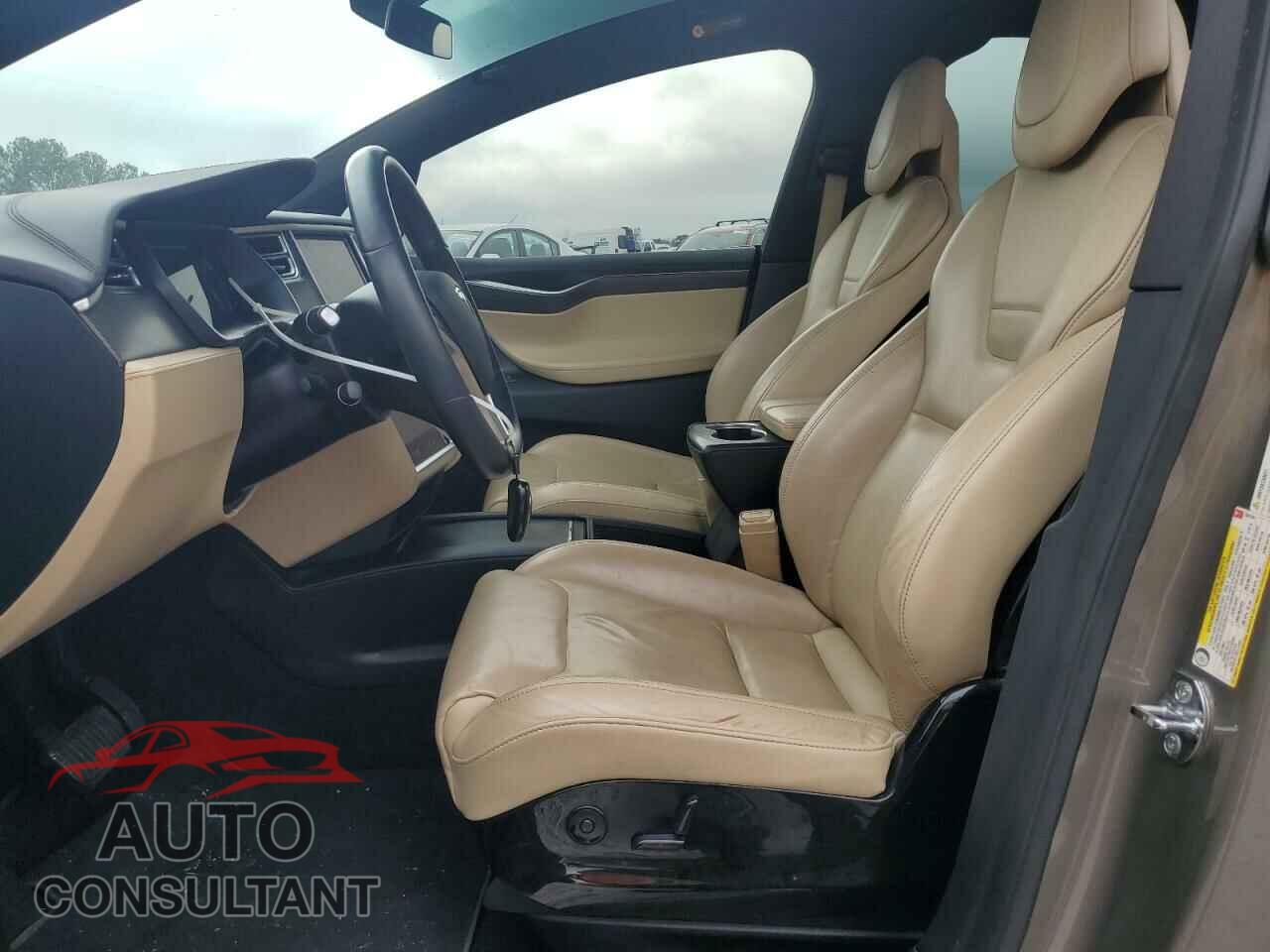 TESLA MODEL X 2016 - 5YJXCBE26GF004769