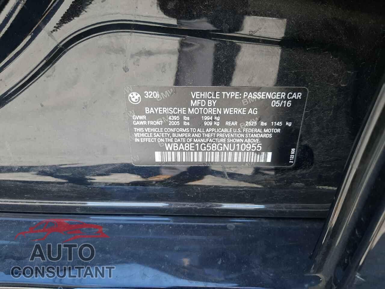 BMW 3 SERIES 2016 - WBA8E1G58GNU10955