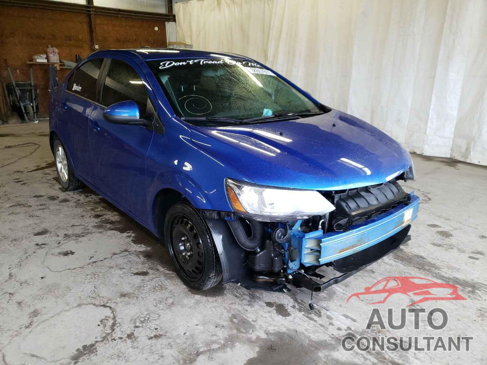 CHEVROLET SONIC 2018 - 1G1JD5SH9J4120987